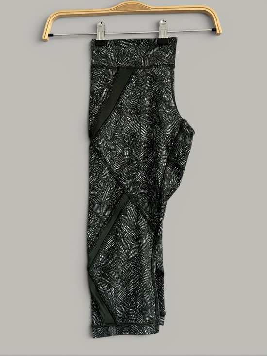 lululemon athletica Pants - Lululemon Run Inspire Crop II Rare Leaf Print Luxtreme Leggings Size 6